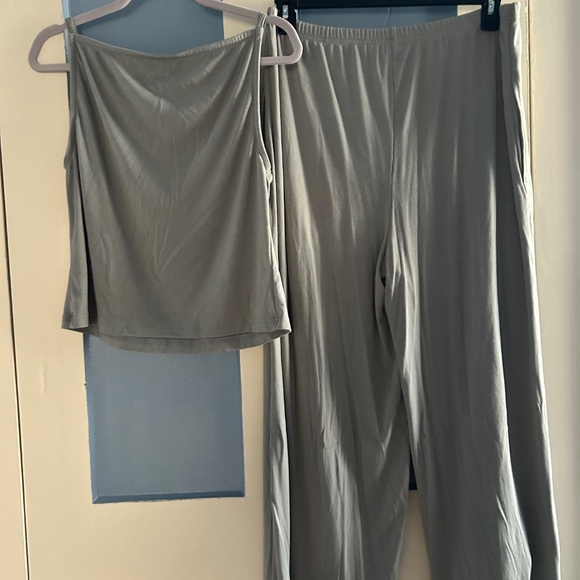 Free People Tank and Pant Set - Picture 4 of 6
